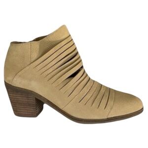 Lucky Brand Zavrina Booties 7.5 Tan Suede Leather Almond Toe Block Heel Ankle‎
